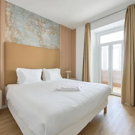 Hostel Brand New Anjos *