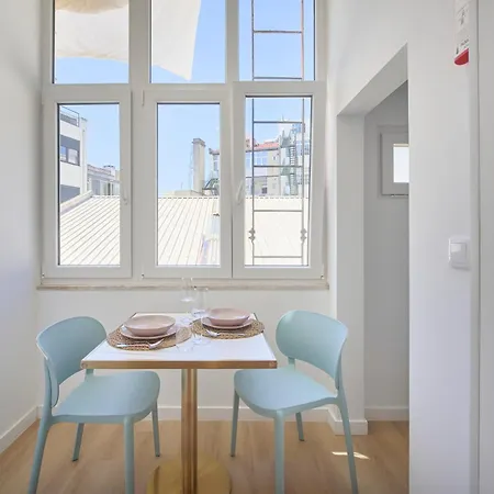 Brand New Anjos Hostel *